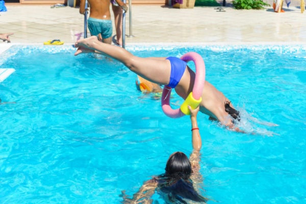 comunione in piscina