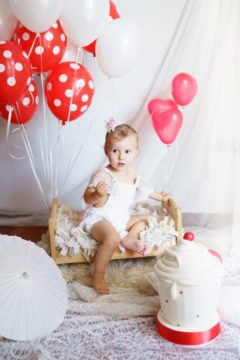 Striscione Foto Primo Compleanno Ragazza – Tema Margherita Boho Hippie Rosa, Con Mesi 1-12
