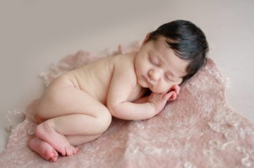 Perchè fotografare i bimbi appena nati – Fotografa Newborn Napoli