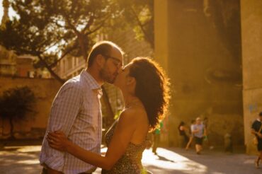 Engagement photoshoot al centro storico di Napoli