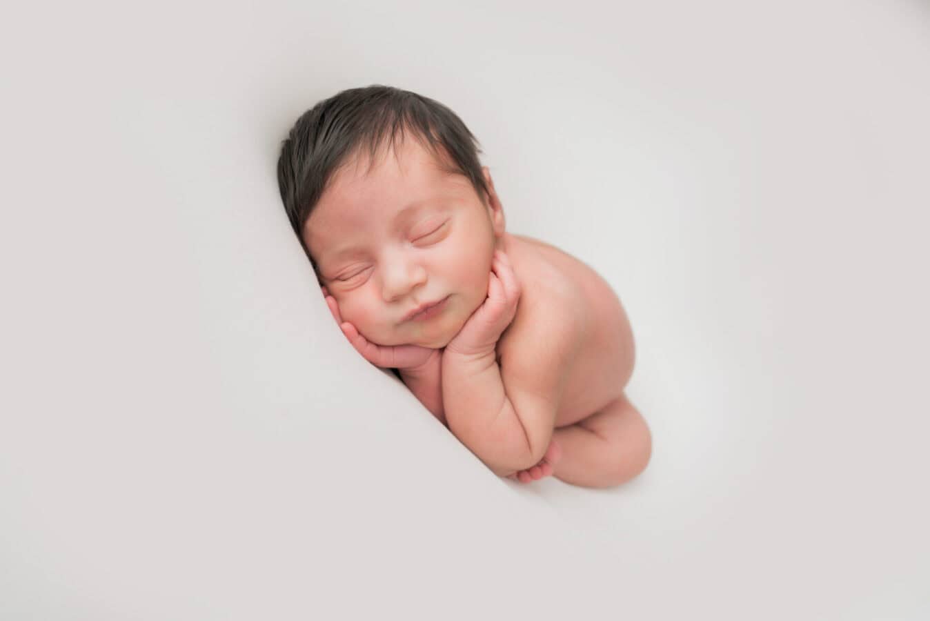 La magia di una sessione fotografica newborn a domicilio - Napoli