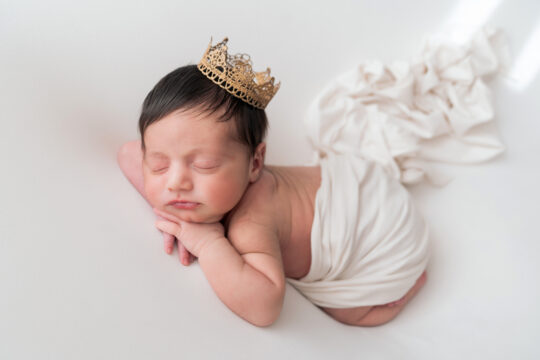 La magia di una sessione fotografica newborn a domicilio