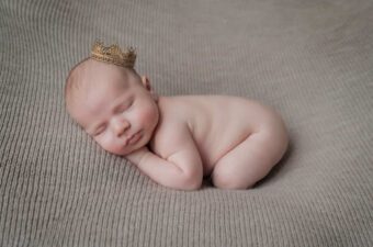Giuseppe, servizio fotografico newborn a domicilio – Napoli