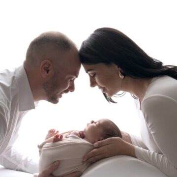Buon 2025 ai Futuri e Neo Genitori – Auguri dal Nostro Studio Fotografico a Napoli