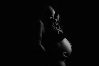 Servizio fotografico maternity professionale: perché è un investimento reale