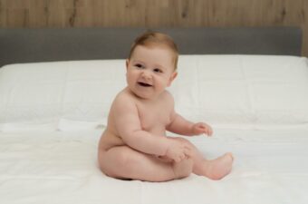 Servizio Fotografico per il Battesimo a Napoli: Le Foto di Vincenzo tra Casa e Studio